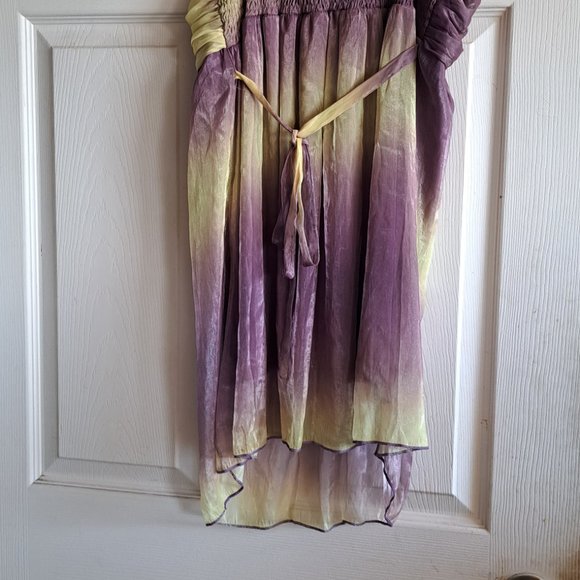 Dresses - Picture 10 of 16